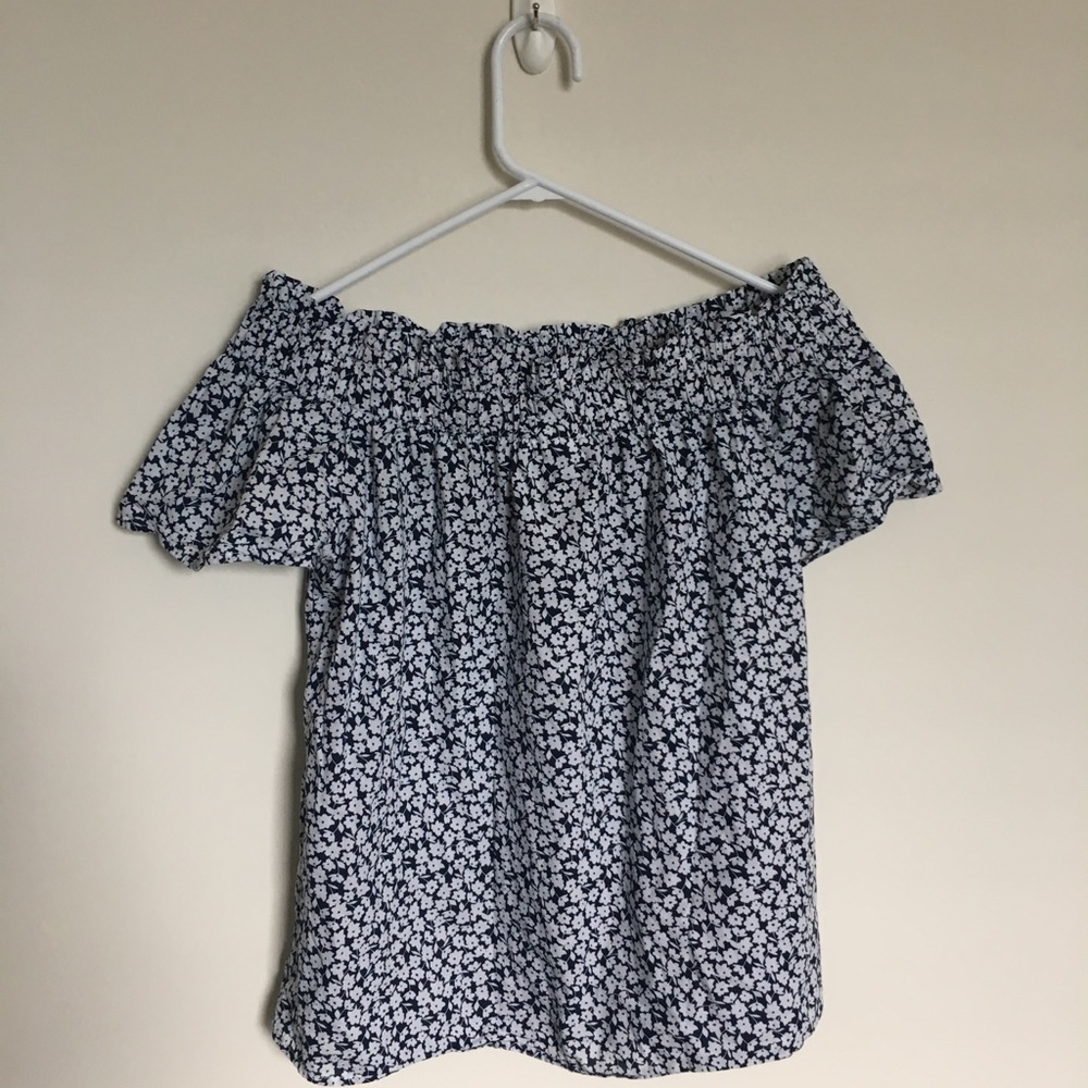 Off-Shoulder Floral Shirt